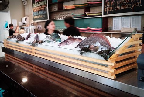 Fish Display on Behance Fresh Fish Shop Design, Fresh Fish Display, Fish Design Logo, Fish Display, Seafood Store, World Street Food, Restaurant Fish, Japanese Restaurant Interior, Fish Monger