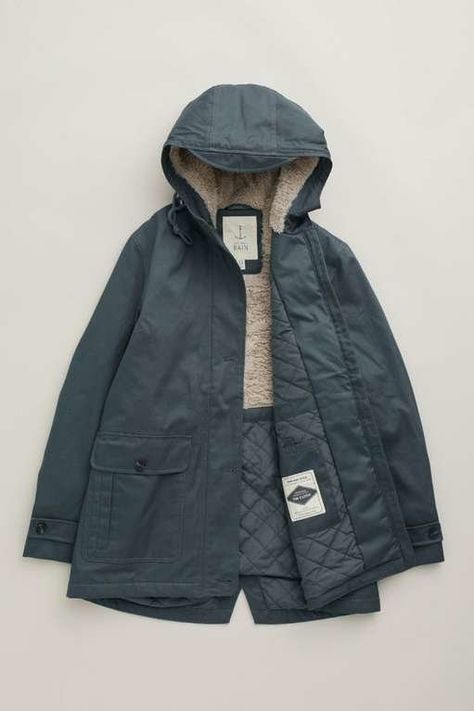 Waterproof Jacket Outfit, Seasalt Clothing, Travel Raincoat, Colorado Fashion, Waterproof Winter Coat, Raincoat Outfit, Womens Outdoor Clothing, Parka Style, Seasalt Cornwall