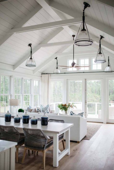 Inviting modern farmhouse cottage for family living in South Carolina Small Cottage Interiors, Modern Farmhouse Cottage, Vaulted Ceiling Living Room, Traditional Pendant, Popular Living Room, Cottage Room, Upstairs Loft, Open Concept Living Room, Lots Of Windows