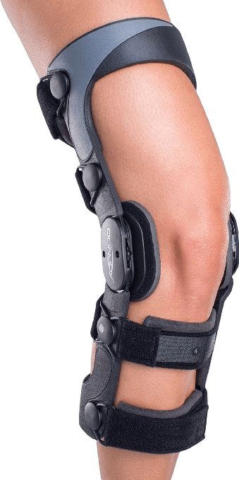 One of the worst injuries suffered in sports is a torn ACL. Recovery requires physical therapy, and there is a very real chance of developing arthritis in the joint, especially if you don’t exercise properly. Various wraps for legs can help with healing and pain, but finding the right brace remedies a lot of issues as you get back to your best. Here are some products to consider in order to keep performing as your knee starts to heal. #KneeBraces #Remedy #Tips Acl Knee Brace, Acl Brace, Acl Knee, Acl Recovery, Hinged Knee Brace, Knee Ligaments, Acl Surgery, Knee Support Braces, Elbow Braces