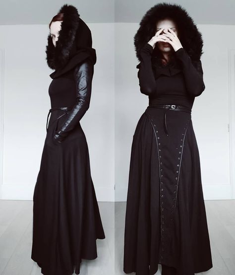 Off to see one of my all time favorite bands, Wardruna, perform at one of my all time favorite venues! And so many of my favorite people… Alt Hijab, Dark Mori Fashion, Winter Goth, Viking Aesthetic, Dress And Belt, Strega Fashion, Alternative Model, Mori Fashion, Witch Fashion