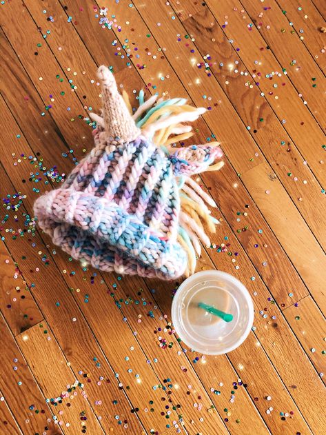 Unicorn Sweater Knitting Pattern Free, Unicorn Hat Pattern, Unicorn Hat Knitting Pattern, Unicorn Beanie Crochet, Knit Unicorn Hat, Unicorn Knitting Pattern Sweater, Knit Unicorn, Unicorn Knitting Pattern, Poppy Template