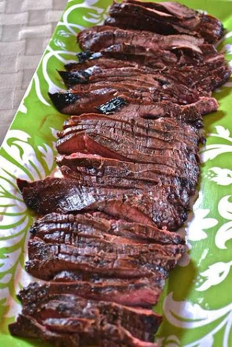 Grilled Steak Recipe, Balsamic Flank Steak, Flank Steak Recipes, Grilled Steak Recipes, Steak Recipe, Grilled Steak, How To Grill Steak, Skirt Steak, Flank Steak