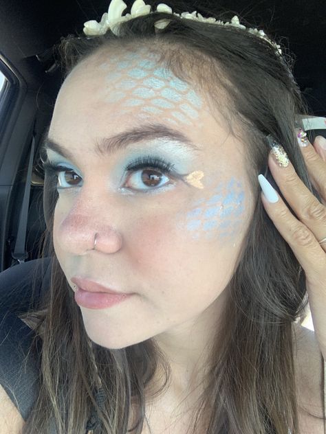 #mermaid Flounder Makeup The Little Mermaid, Mermaid Makeup Easy, Mermaid Face Makeup, Mermaid Aesthetic Makeup, Simple Mermaid Makeup, Mermaid Makeup Aesthetic, Nemo Makeup, Under The Sea Makeup, Mermaid Costume Makeup