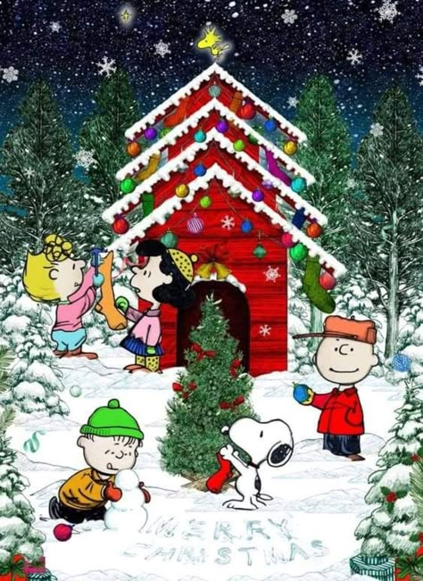 Merry Christmas! 🎅🏻🎄👼❄️🎶 Merry Christmas Gif, Merry Christmas Pictures, Christmas Scenery, Karakter Disney, Brown Christmas, Peanuts Christmas, Merry Christmas Images, Disney Vintage, Charlie Brown Christmas