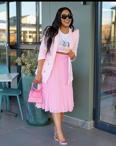 Cute Pink Dresses Casual, Superbalist Clothing, Women Pink Outfits, Pink Attire Classy, Valentine’s Day Outfits For Women Plus Size, Blazer Outfits For Women With Skirt, Skirts With Blazers Outfit, Skirt And Blazer Outfit Classy, Chic Pink Outfits