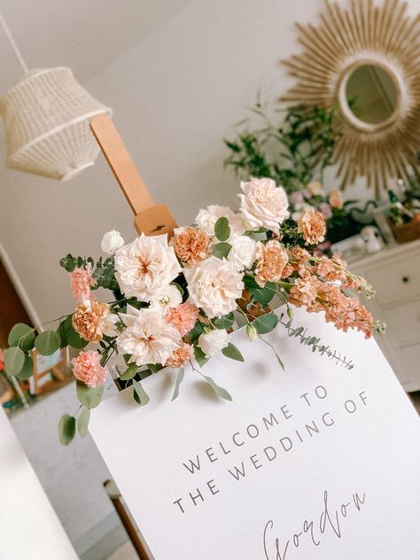 Welcom signboard x fresh blooms of peach and whites! Salmon Wedding, Peach Background, Welcome Boards, Peach Flowers, Instagram Captions, Color Themes, Welcome Sign, Wedding Flowers, Blush