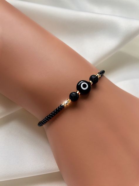 Beaded Evil Eye Bracelet Ideas, Evil Eye Bracelet Ideas, Evil Eye Bracelet Diy, Black Evil Eye Bracelet, Evil Eye Jewelry Bracelet, Beaded Evil Eye, Handmade Evil Eye, Essential Oil Bracelet, Evil Eye Beads