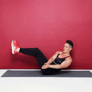 26 Core Exercises Top Trainers Swear By to Work Every Part of Their Abs | SELF How To Do Crunches, Dumbbell Chest Workout, Core Exercises For Women, Plank Shoulder Taps, Effective Ab Workouts, Pilates Exercises, Oblique Workout, Core Workouts, Hips Dips