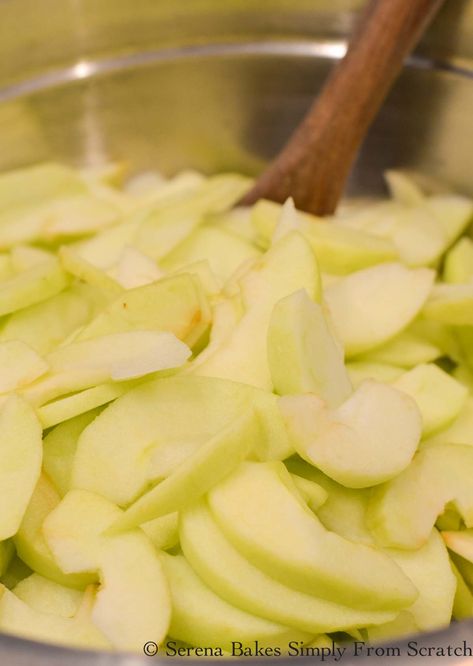 Green Apple Pie Filling, Green Apple Pie Recipe Easy, Recipes Using Green Apples Granny Smith, Green Apple Pie Recipe, Betty Crocker Apple Pie, Granny Smith Apple Pie Recipe, Granny Smith Apple Recipes, Granny Smith Apples Recipes, Green Apple Pie