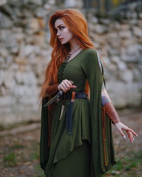 Ann🌿 on Instagram: "Medieval and folk outfits are definitely my favorites. And what about yours? _____ Dress: @lotusbohemianfashion Bracelets: @uchronictime" Lace Up Corset Dress, Dress Medieval, Rayon Crinkle, Stylish Plus Size Clothing, Lace Up Corset, Medieval Dress, Stylish Plus, Trendy Plus Size Clothing, Plus Size Kleidung