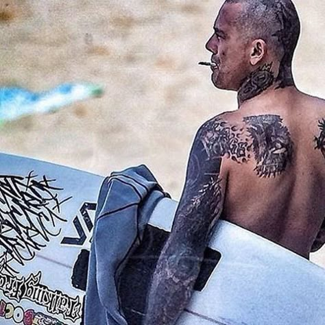 Surfers With Tattoos, Malibu Miley Cyrus, Maps Maroon 5, Summer Calvin, Surfing Black And White, Vintage Surf Photography, Surf Boys, 1970s Surf Culture, Black And White Surf Photography