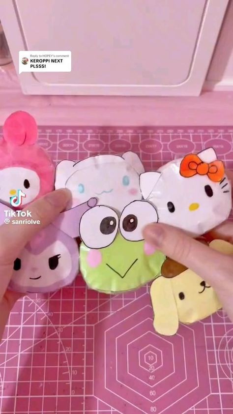 Paper Squishy Crafts: Creative and Affordable DIY Projects Squishies Kawaii Diy, Origami Kutu, Squishy Videos, Homemade Squishies, Paper Squishy, Origami And Quilling, Diy Crafts Bookmarks, Hello Kitty Crafts, Kawaii Diy