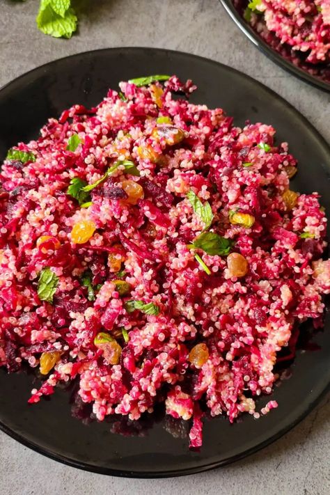 Quinoa beet salad- Middle Eastern style - An easy vegan and gluten-free Middle Eastern recipe Middle Eastern Salads, Butternut Squash Quinoa, Middle Eastern Style, Butternut Squash Cubes, Roasted Cauliflower Recipes, Autumn Side Dishes, Vegetable Quinoa, Beetroot Salad, Beet Recipes