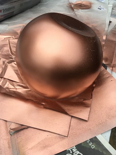 Rose Gold Lamp Shade, Rose Gold Spray Paint, Asymmetrical Vase, Spray Paint Wall, Pink Spray Paint, Copper Spray Paint, Spray Paint Projects, Nail Salon Interior Design, Silver Spray Paint