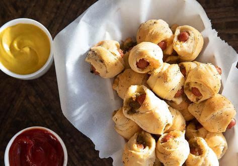 Pigs In A Blanket Recipe, Waffle Sliders, Pigs In A Blanket, Chicken And Waffles, Breakfast And Brunch, Holiday Treats, A Blanket, Brunch Recipes, Main Course