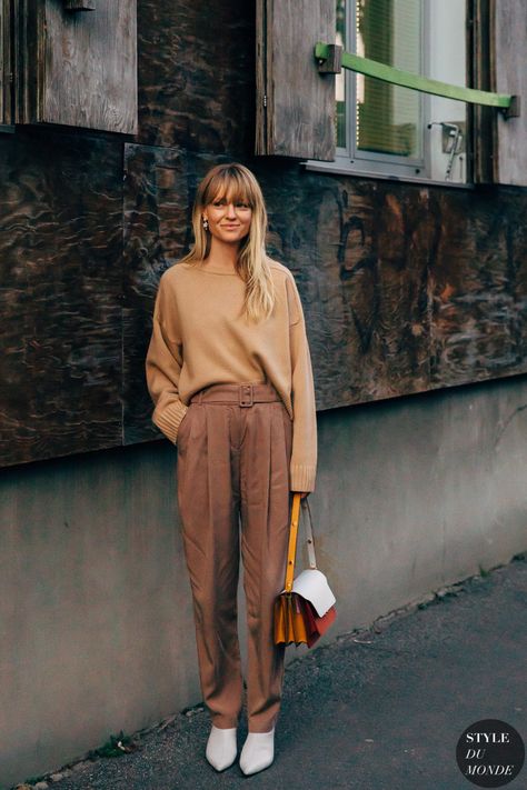 Casual Work Outfits Women, Wide Leg Pants Outfits, Work Outfits Women Summer, Milan Fashion Week Street Style, Leg Pants Outfit, Outfits For Work, Professional Outfits Women, Chique Outfits, Stylish Work Attire