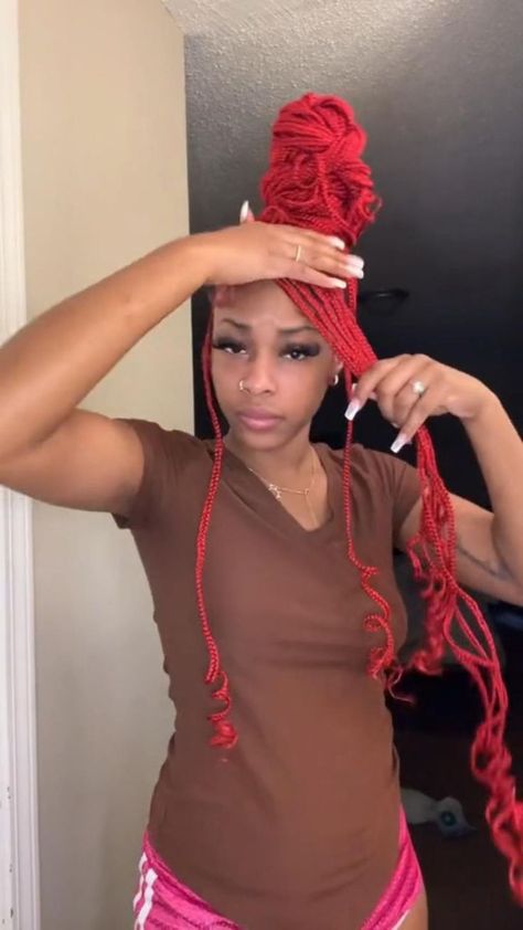 Knotless Braids In A Bun, Braids In A Bun, Bun With Curls, Twist Hairstyle, Big Box Braids Hairstyles, Feed In Braids Hairstyles, Braided Hairstyle, Box Braids Hairstyles For Black Women, Cute Braided Hairstyles