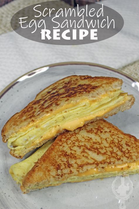 Scrambled Egg Sandwich, Egg Sandwich Recipe, Egg Sandwich Breakfast, Grill Cheese, Easy Potato Salad, Food Sandwiches, Egg Sandwich, Herb Cheese, Scrambled Egg