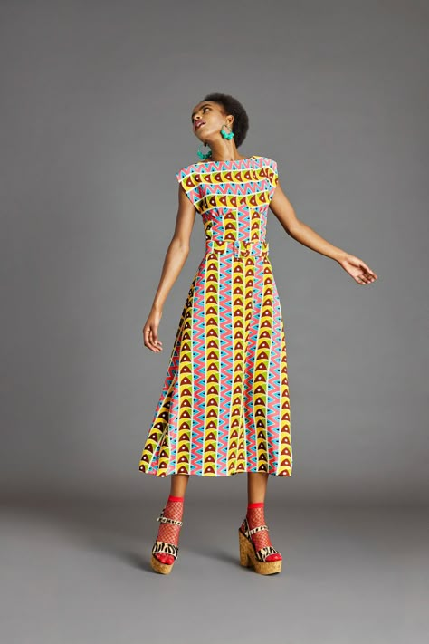 Duro Olowu, Spring Fashion Chic, Afrocentric Fashion, African Clothing Styles, African Print Fashion Dresses, Eclectic Fashion, African Print Fashion, Kurta Designs, Lace Fashion