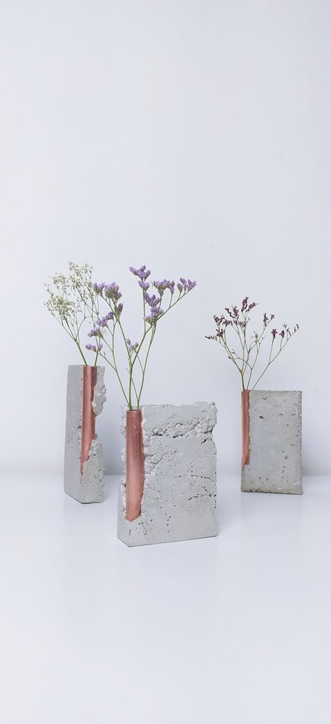 Concrete & Metal Vase / Industrial Vase / Industrial Home - Etsy Industrial Vase, Home Flower Decor, Industrial Home, Garden Works, Concrete Vases, Handmade Vase, Metal Pipe, Metal Vase, Concrete Crafts