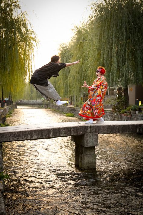 Kimono Engagement Photo, Japan Engagement Photos, Japan Wedding Photoshoot, Japanese Pre Wedding Photography, Photographers Photoshoot, Japanese Wedding Photoshoot, Japanese Garden Engagement Photos, Kimono Photoshoot, Traditional Japanese Wedding