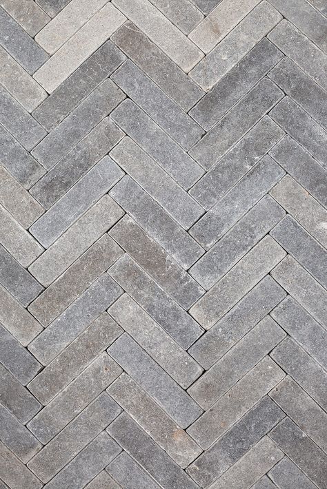 Herringbone Stone Flooring, Front Porch Tiles, Herringbone Paving, Driveway Courtyard, Quorn Stone, Bungalow Garden, Pavers Design, Herringbone Brick, Driveway Pavers