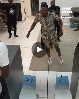 1M views · 12K reactions | Yes/No Game | This looks like a great game to try out with the friends and family 👏 | By SPORTbible Australia | Facebook Yes No Game, Ice Breaker Games, Family Fun Day, Fun Pics, Holiday Games, Ice Breaker, Air Bnb, Event Ideas, Christmas Games