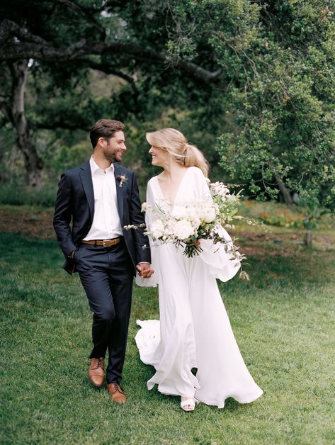 groom in navy, no tie, brown belt and shoes Groom Suit Navy, Matching Bridesmaids Dresses, Casual Groom Attire, Casual Grooms, Groom Wedding Attire, Stunning Wedding Venues, Groom Ties, Groom And Groomsmen Attire, Groom Looks