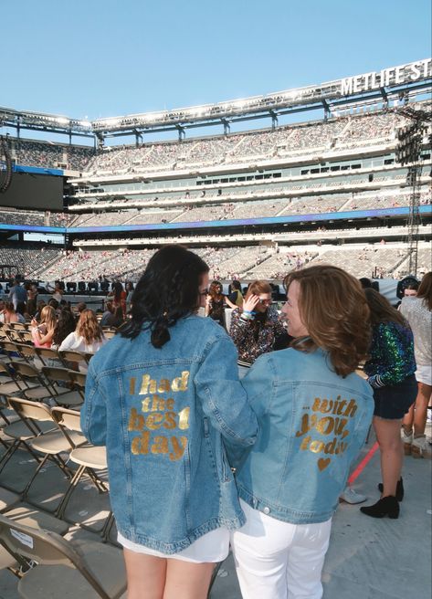 The Best Day Taylor Swift, Concert Oufit, About Mother, London Dreams, Taylor Outfits, Mother Daughter Outfits, Taylor Swift Tour Outfits, Swift Tour, Best Friend Outfits