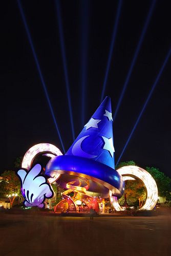 Sorcerer's Hat | Flickr - Photo Sharing! Disney Playlist, Disney Souvenirs, Disney World Pictures, Retro Disney, Disney World Magic Kingdom, Disney Epcot, Disney Rides, Disney World Florida, Disney Shop