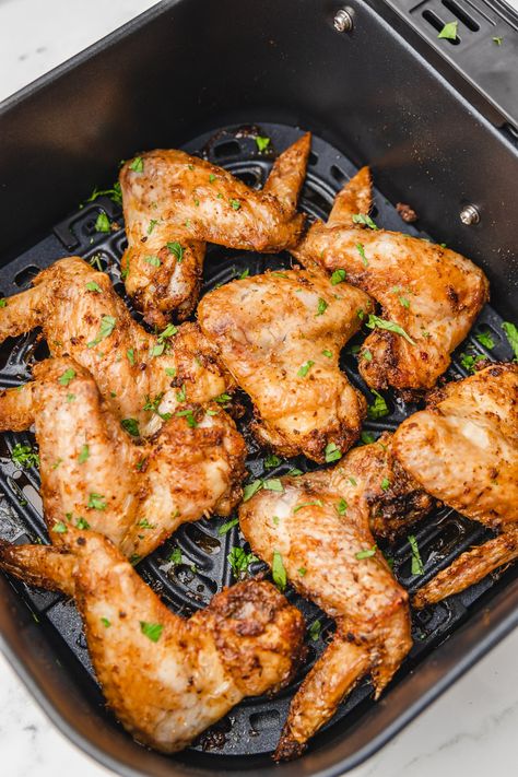 Airfryer Whole Chicken Wings, Whole Chicken Wing Recipes Air Fryer, Raw Chicken Wings In Air Fryer, Crispy Whole Chicken, Whole Chicken Wings, Air Fryer Whole Chicken, Air Fryer Recipes Chicken Wings, Whole Baked Chicken, Fried Wings