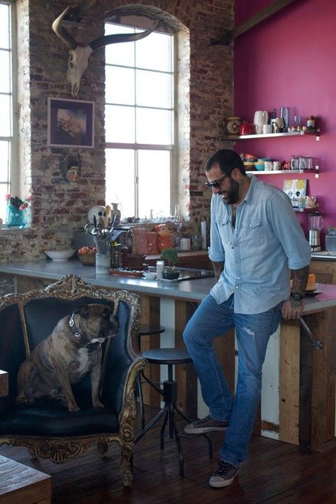 Design Star Antonio Ballatore's Downtown Loft    House Tour Pink Kitchen Walls, Downtown Loft, Murs Roses, Reclaimed Wood Kitchen, Downtown Lofts, Apartment Loft, Loft Interior Design, Upstairs Bedroom, House Studio