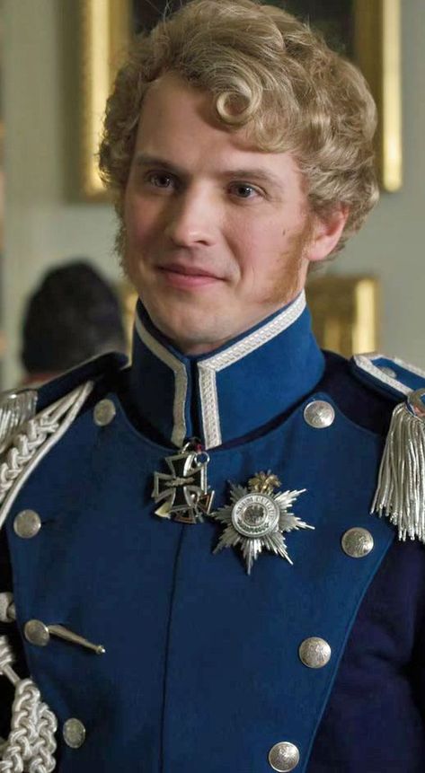 Prince Frederick Bridgerton, Bridgerton Prince Friedrich, Prince Friedrich Bridgerton, Bridgerton Characters, Bridgerton Boys, Freddie Stroma, Bridgerton Aesthetic, Prince Frederick, Royal Aesthetic