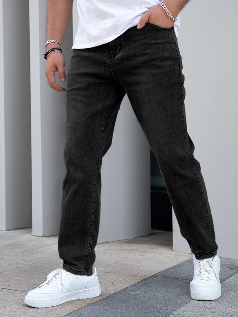 Black Jeans Outfit Mens Casual, Mom Fit Jeans Outfits Men, Black Jean Outfits Men, Black Slim Jeans Outfit, Boys Jeans Fashion, Slim Straight Jeans Outfit Men, Slim Black Jeans, Slim Fit Jeans Men Outfits, Jean Mom Hombre