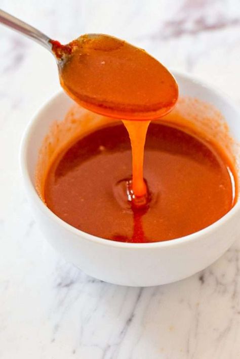 Gochujang hot honey Honey Gochujang Sauce, Korean Gochujang Sauce, Gochujang Butter Eggs, Gochujang Butter, Sweet And Spicy Korean Sauce, Gochujang Sauce Recipe, Honey Pizza, Hot Honey Recipe, Pizza Toast