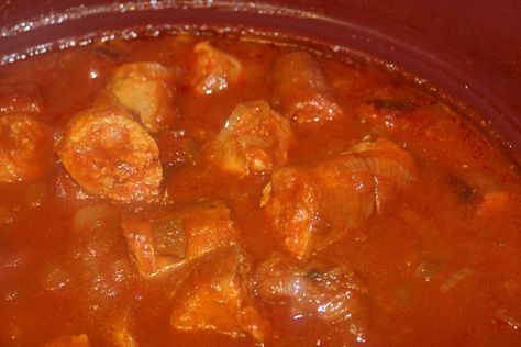 Sausage Red Gravy, Sausage Creole, Tomato Gravy Recipe, Creole Dishes, Red Gravy, Deep Fried Turkey, New Orleans Recipes, La Eats, Cajun Dishes