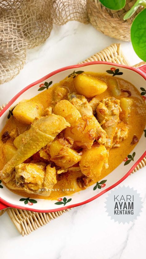 Kari Ayam, Savory Food, Cooking Tutorials, Cuisine Recipes, Indonesian Food, Food Menu, Savoury Food, No Cook Meals, Delicious Food