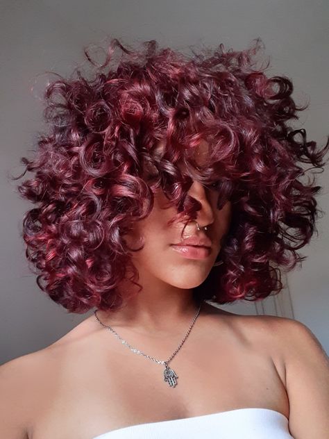 Burgundy Balayage On Curly Hair, Deep Red Hair Color Curly, Cherry Black Hair Color Curly, Short Curly Hair With Red Highlights, Purple Red Hair Curly, Red And Pink Curly Hair, Red Cherry Hair Curly, Red Wine Hair Color Curly, Burgundy Red Hair Curly