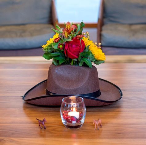 May the horse be with you! 🐎 We love theme parties for kids and adults. Check out our blog for lots of theme party ideas (link in bio). #twinspirational #countryhoedown Hat Centerpiece Ideas, Cowboy Hat Centerpiece, Country Hoedown Party, Cowboy Centerpieces, Make Floral Arrangements, Hoedown Party, Western Centerpieces, Western Themed Party, Diy Western