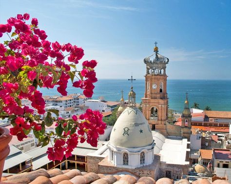 Puerto Vallarta Tourism: 382 Things to Do in Puerto Vallarta, Mexico | TripAdvisor Puerto Vallarta Hotels, Mexico Wedding Venue, Mexico Tourism, Puerto Vallarta Mexico, Places To Get Married, Two Worlds, México City, Winter Getaway, Mexico Vacation