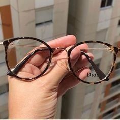 Cute Glasses Frames, Glasses Frames Trendy, Glasses Frames For Women, Glasses Inspiration, Specs Frame, Glasses Trends, Womens Glasses Frames, Trendy Glasses, نظارات شمسية