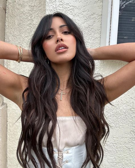 Kimberly Hair, Kiara Falcone, Sunkissed Makeup, Cindy Kimberly, Celebrity Beauty, Brunette Girl, Instagram Girls, Beauty Icons, Kardashian Jenner