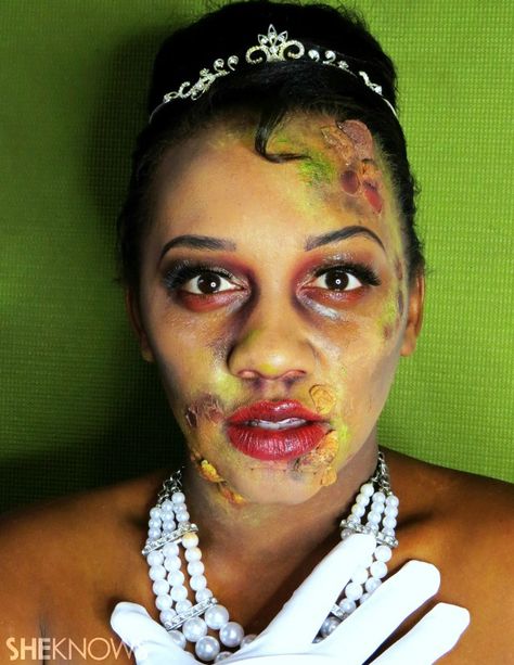 Princess Tiana zombie makeup tutorial Zombie Princess Makeup, Zombie Disney Princess, Disney Princess Zombie, Insane Makeup, Zombie Ideas, Zombie Makeup Tutorials, Zombie Princess, Disney Princess Makeup, Creepy Zombie