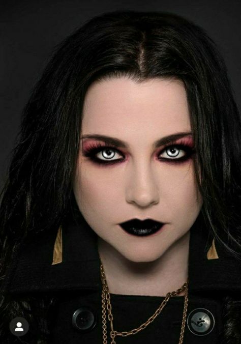 Staying Quiet, Brown Hair Makeup, Being Silent, Evanescence Amy Lee, Ladies Of Metal, Amy Lee Evanescence, Look Festival, Women Of Rock, Amy Lee