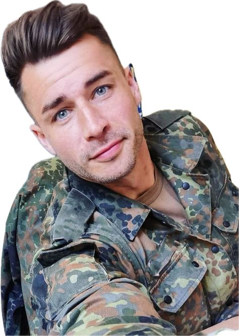 Jan A Man, Soldier Haircut, Good Looking Older Men, Baby Bump Pictures, Blue Eyed Men, Hot Army Men, Video Call With Boyfriend Screen Photo, Bra Image, Army Pics