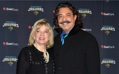 Ann Carlson Khan; wife of business tycoon Shahid Khan, the Pakistani billionaire owner of the Jacksonville Jaguars and the British soccer team Fulham F.C Business Tycoon, Shahid Khan, Fulham Fc, Pakistani Actress, Jacksonville Jaguars, Soccer Team, Jaguar, Pakistan, Christmas Crafts