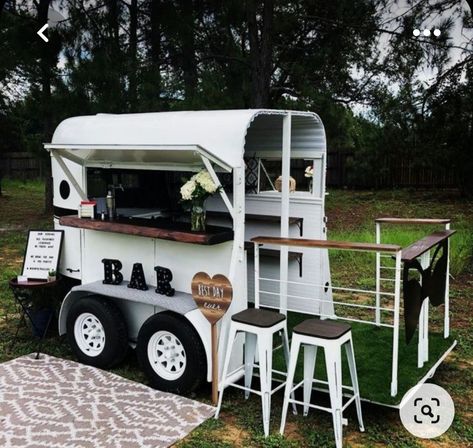 Horse Box Conversion, Horsebox Bar, Types Of Parties, Mobile Bar Cart, Mobile Cocktail Bar, Bar On Wheels, Bar Mobile, Mobile Coffee Shop, Coffee Trailer