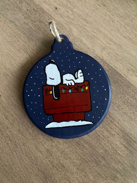 Peanuts Christmas Tree Ornaments, Peanuts Ornaments, Snoopy Felt Ornament, Snoopy Christmas Ornaments, Snoopy Ornaments, Snoopy Ornaments Diy, Charlie Brown Christmas Ornaments, Snoopy Christmas Decorations, Peanuts Christmas Tree