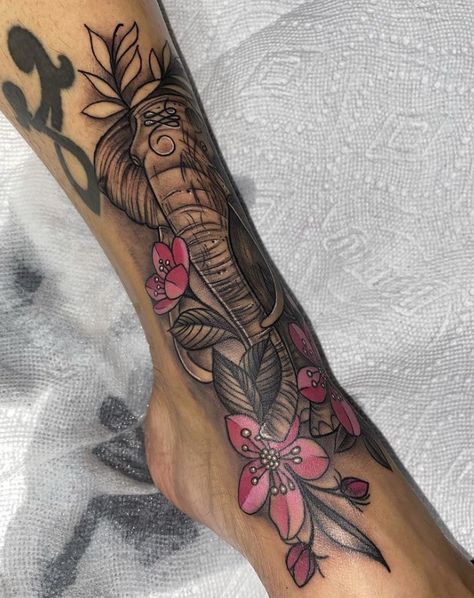 Elephant Foot Tattoo, Tattoo 2022, Egyptian Eye Tattoos, Cute Foot Tattoos, Arm Sleeve Tattoos For Women, Egyptian Tattoo Sleeve, Hand Tattoos For Girls, Cute Hand Tattoos, Foot Tattoos For Women